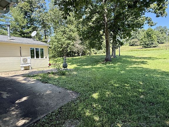 3rd image of 6410 Smith Run Rd
