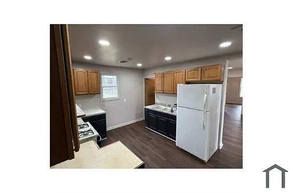3101 Wade Ave Unit 2 photo 1