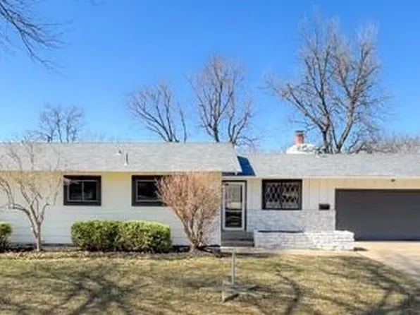 1708 Acoma Pl, Ponca City, OK 74604