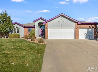 605 Meadow Creek Ct, Loveland, CO 80538