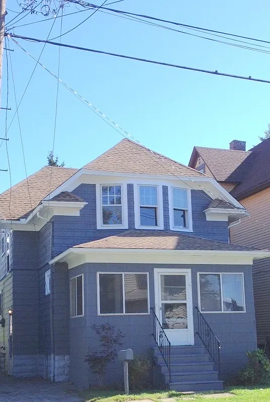 163 Trowbridge St photo 1