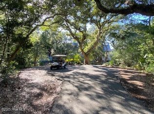 6 Painted Bunting Ct, Southport, NC 28461