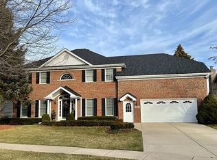 6457 Bobby Jones Ln, Woodridge, IL 60517