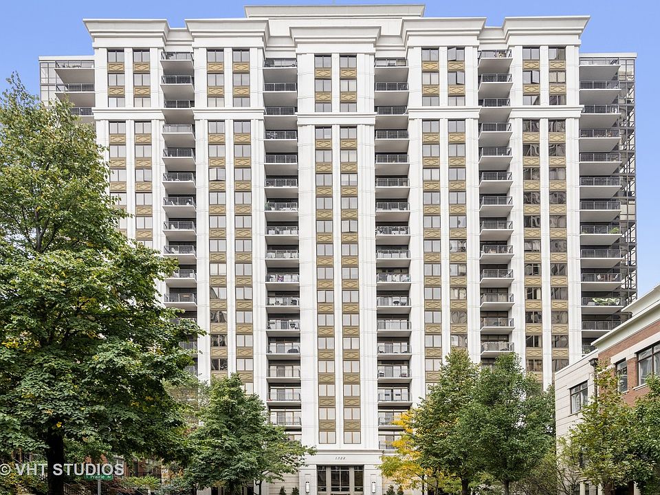 1st image of 1322 S Prairie Ave Unit 1101