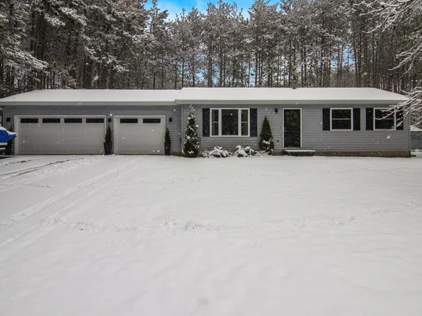 4210 Bridlewood Dr, Traverse City, MI 49685