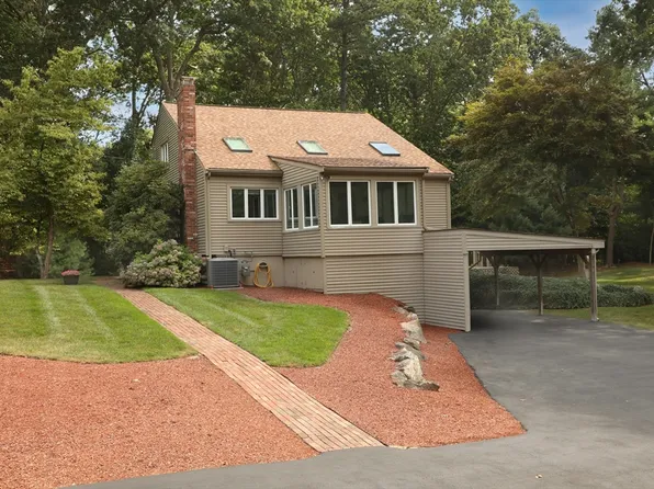 1956 Bay Rd, Stoughton, MA 02072