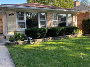8323 Kildare Ave, Skokie, IL 60076