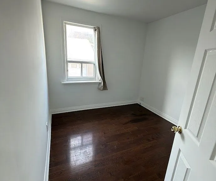 32 Belgravia Ave #MAIN — Photo 12