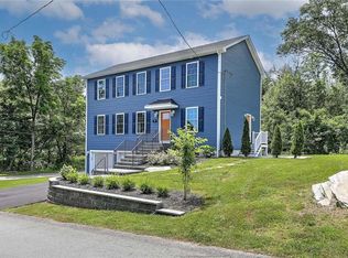 29 Graves Ave, North Smithfield, RI 02896