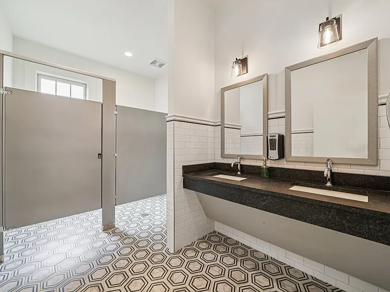 Turnberry Park Apartments and Homes — Photo 11