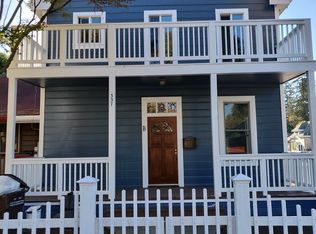 337 Chestnut St #B, Santa Cruz, CA 95060