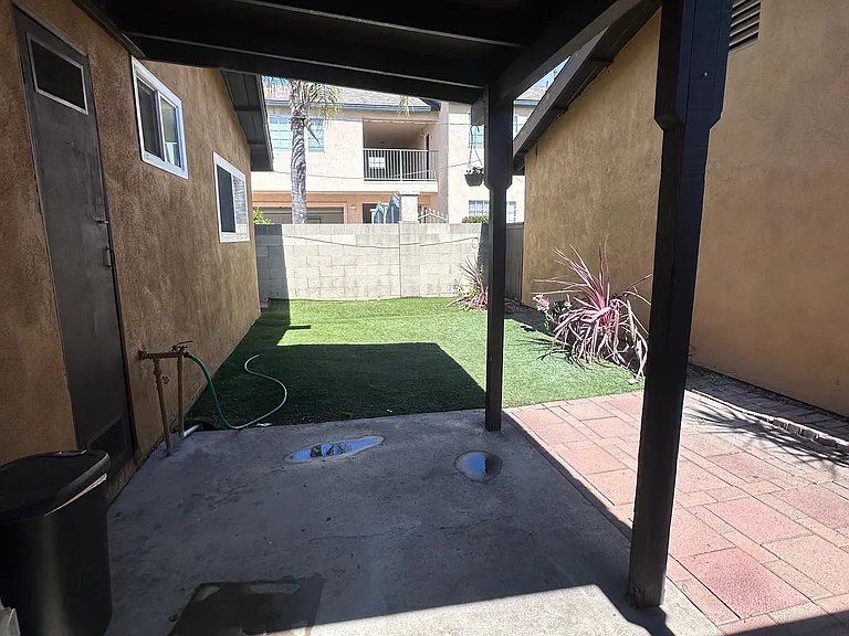 5422 Bishop St — Photo 8