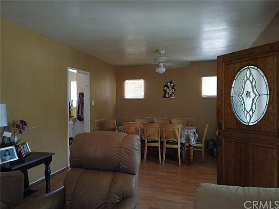 3rd image of 4915 Lincoln Ave