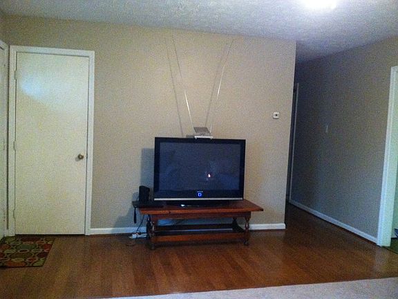 5th image of 1589 Deer Lake Dr