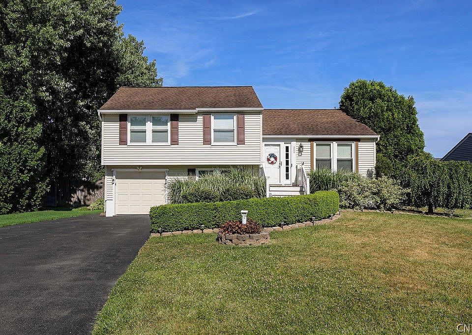 1st image of 9486 Wickham Dr