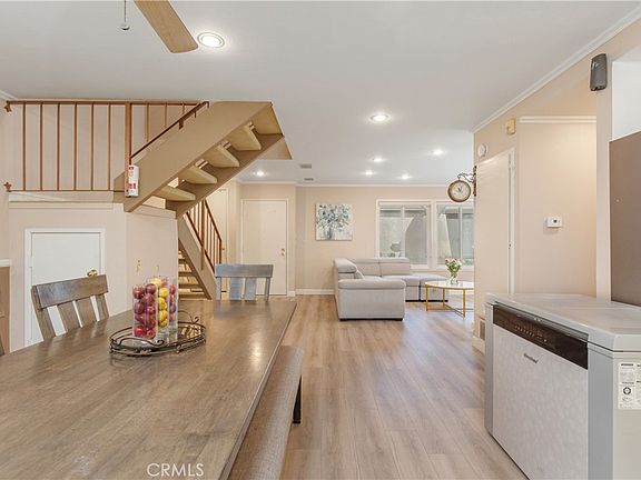 5th image of 2157 W Essex Cir