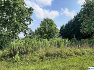 130 White Cir, Albertville, AL 35950