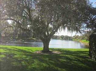 161 Lost Bridge Dr, Palm Beach Gardens, FL 33410