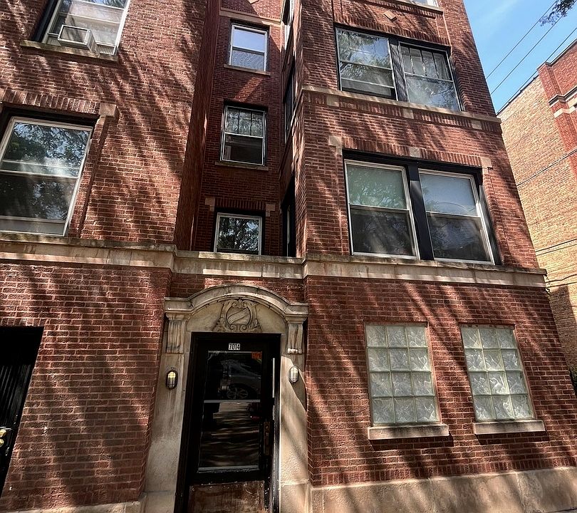 1st image of 7014 S Oglesby Ave #3