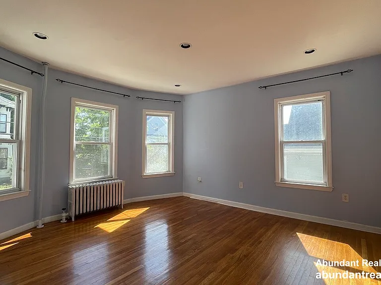 16 Gould Ave #2 — Photo 16