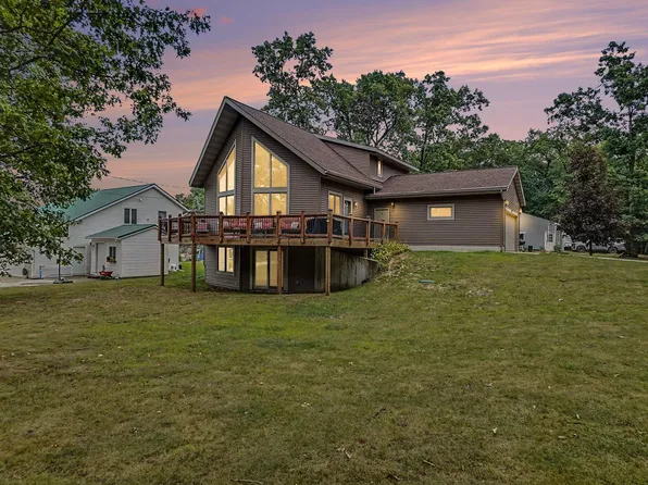 8794 S Spruce Ave, Newaygo, MI 49337