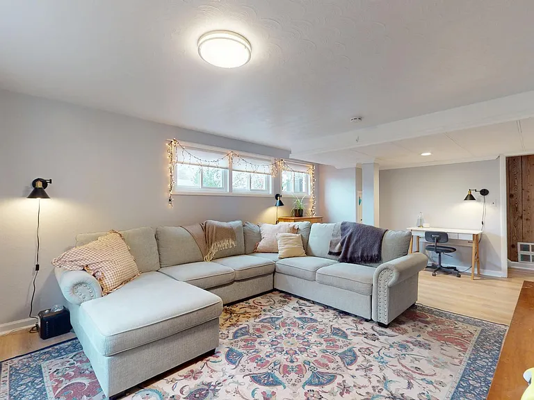 3502 Stark St — Photo 46
