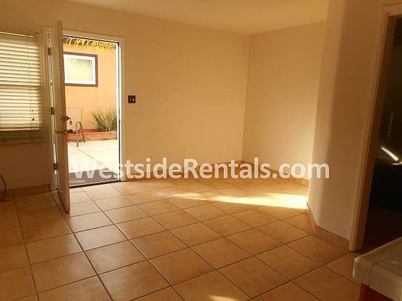 3rd image of 730 Santa Barbara Pl