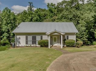 15448 Beacon Point Dr, Northport, AL 35475