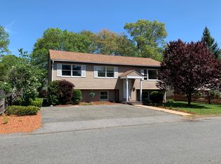 15 Osborne St, Lynn, MA 01905