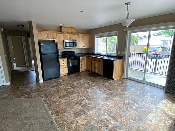 3rd image of 305 W Mary St #104B