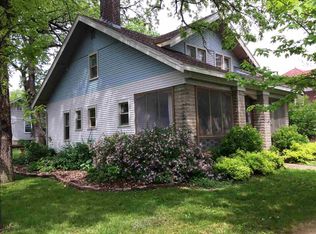 210 5th St, Decorah, IA 52101
