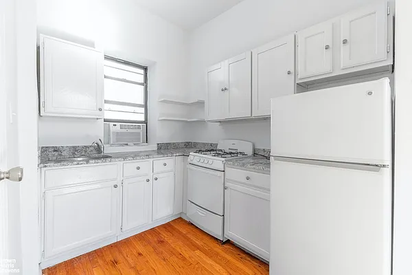 Rented by Brown Harris Stevens | media 4