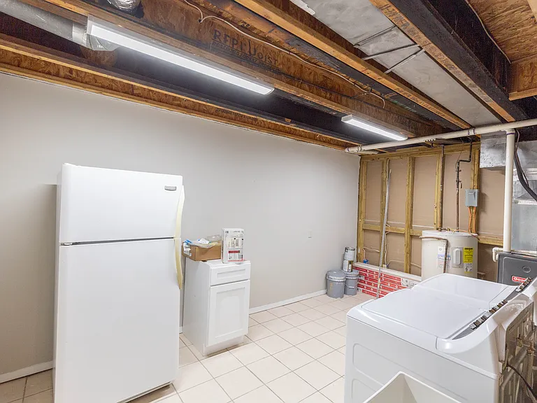 7914 Towerbell Ct — Photo 39