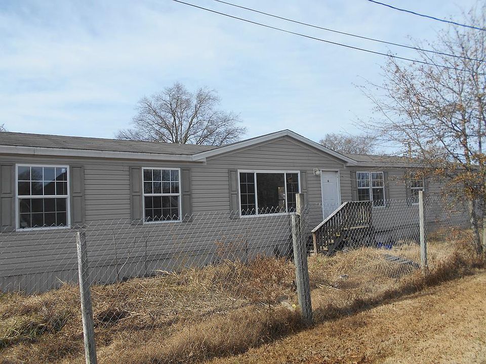 1st image of 605 E Hearn Ave