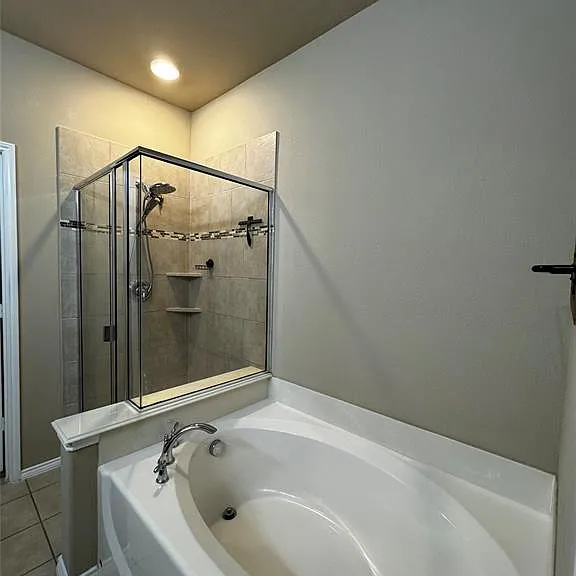 4548 Fern Valley Dr — Photo 17
