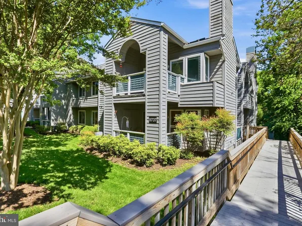 11737 Summerchase Cir APT A, Reston, VA 20194