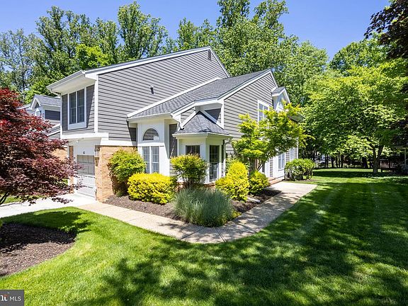 2nd image of 63 Raisin Tree Cir
