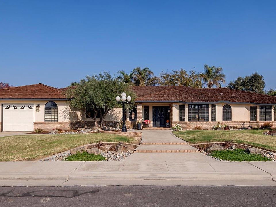 1st image of 150 W Windsor Drive