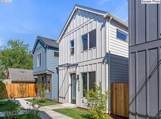 4372 NE Going St, Portland, OR