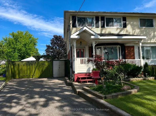235 Barkley Cres, Oshawa, ON L1J 2E7