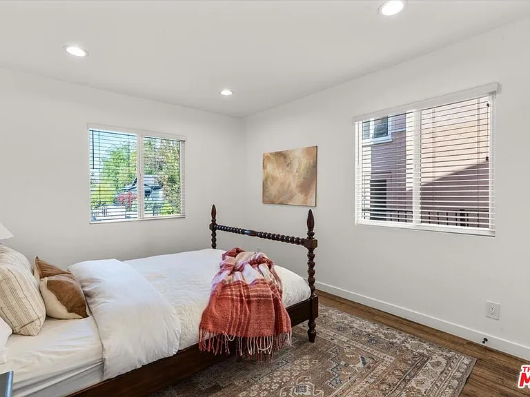 5152 Hartwick St — Photo 12