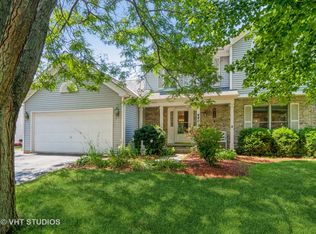 440 Cambridge Ave, Elburn, IL 60119