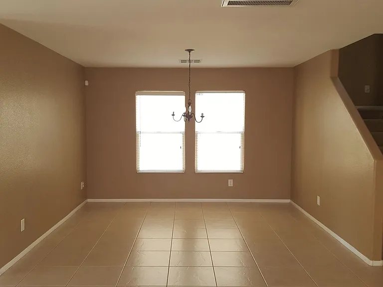 5052 Diamond Ranch Ave — Photo 8