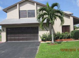 9630 SW 6th Ct, Pembroke Pines, FL 33025