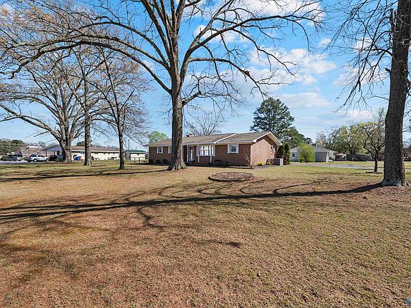 2nd image of 639 Vaughn Bridge Rd NW