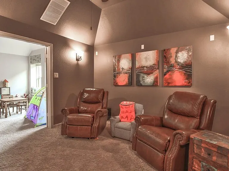 5315 Little Creek Ct — Photo 33