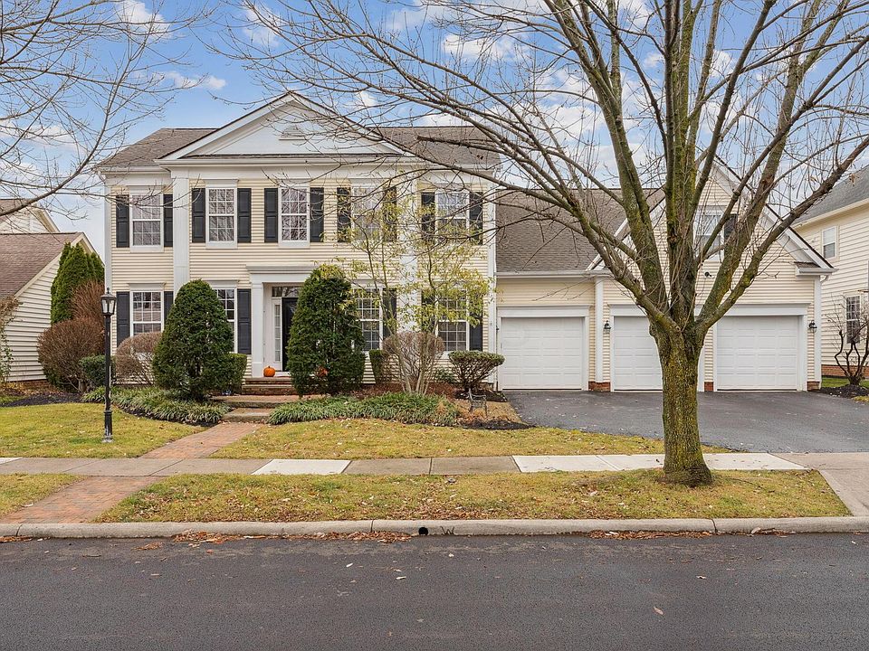 1st image of 7365 Tumblebrook Dr