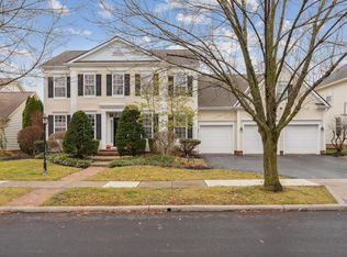 7365 Tumblebrook Dr, New Albany, OH 43054