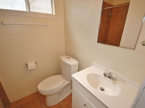 3rd image of 2582 Fordham St