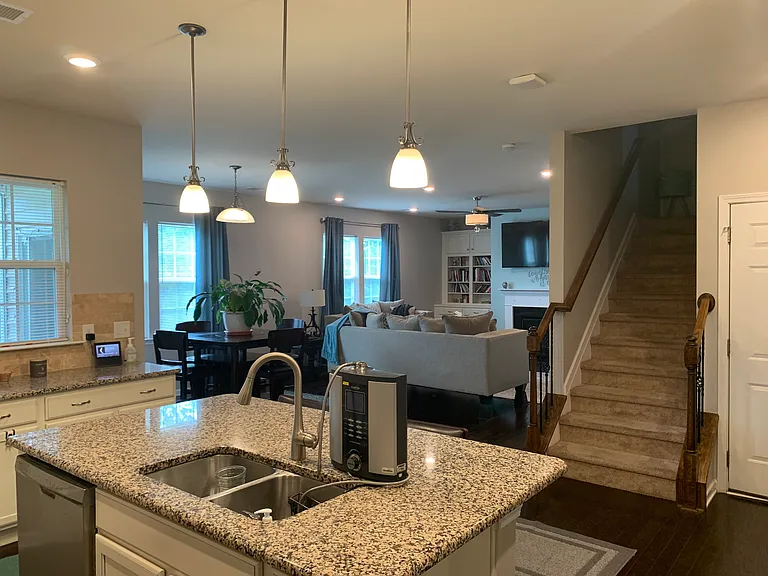 Sapphire Meadow Dr — Photo 15